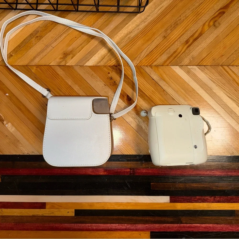 Fujifilm Instax Mini 8 Camera with White Case